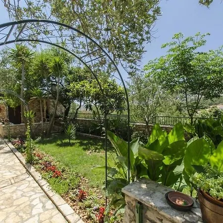 In With Terrace, Wifi 아파트 Ražanj