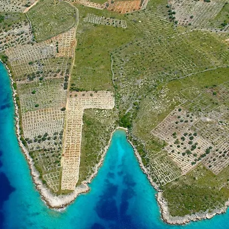 Daire In With Terrace, Wifi Ražanj