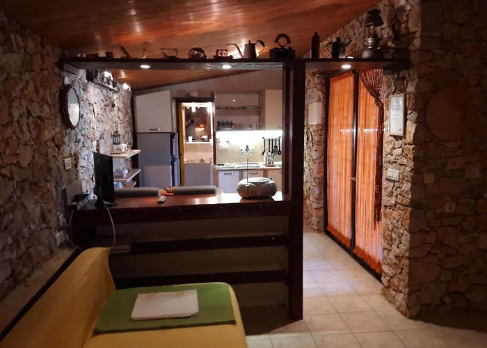 In With Terrace, Wifi Ražanj