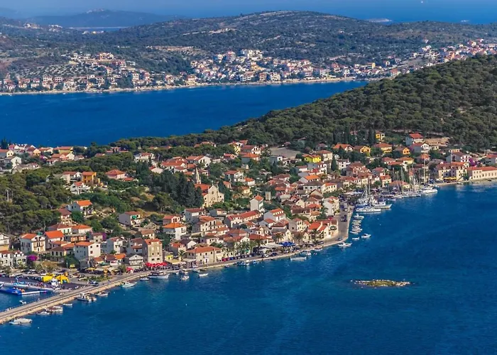 아파트 In With Terrace, Wifi Ražanj