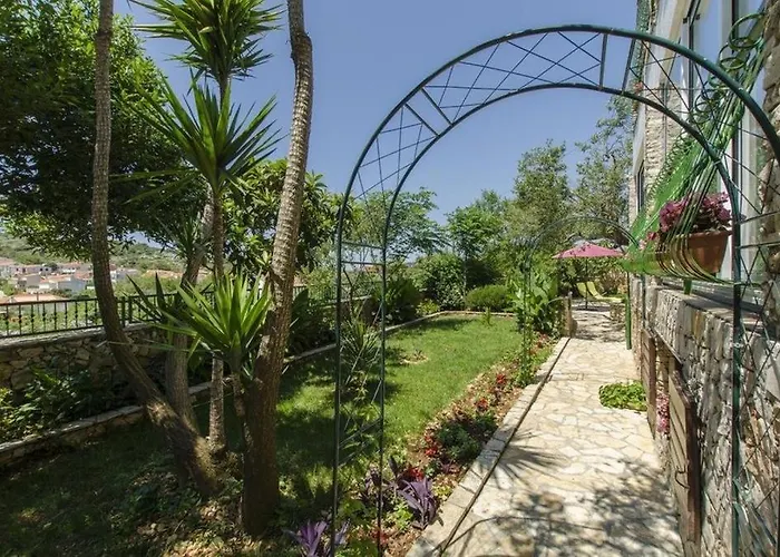 Daire In With Terrace, Wifi Ražanj